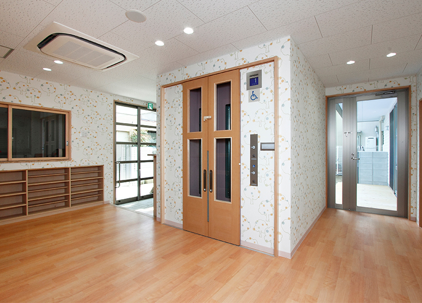 学校・教育施設① 1F 玄関ホール