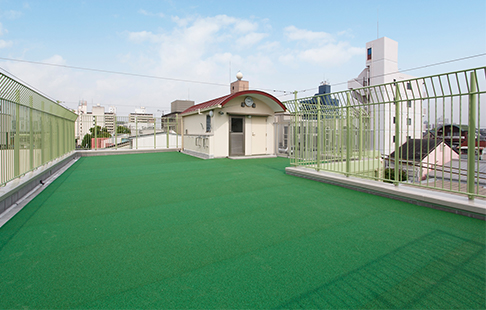 学校・教育施設① 4F 屋上庭園